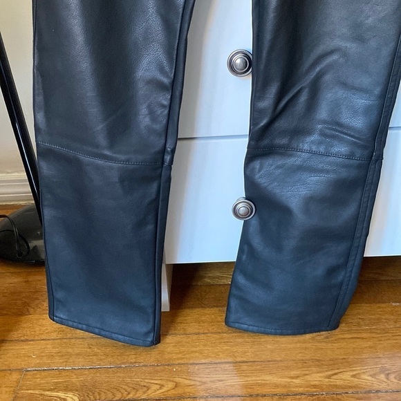 H&M Faux Leather high rise straight pants, black, size 8 - Picture 4 of 6